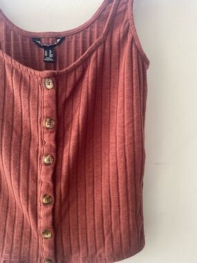 Women’s Ribbed Scoop Neck Tank Top - Rust